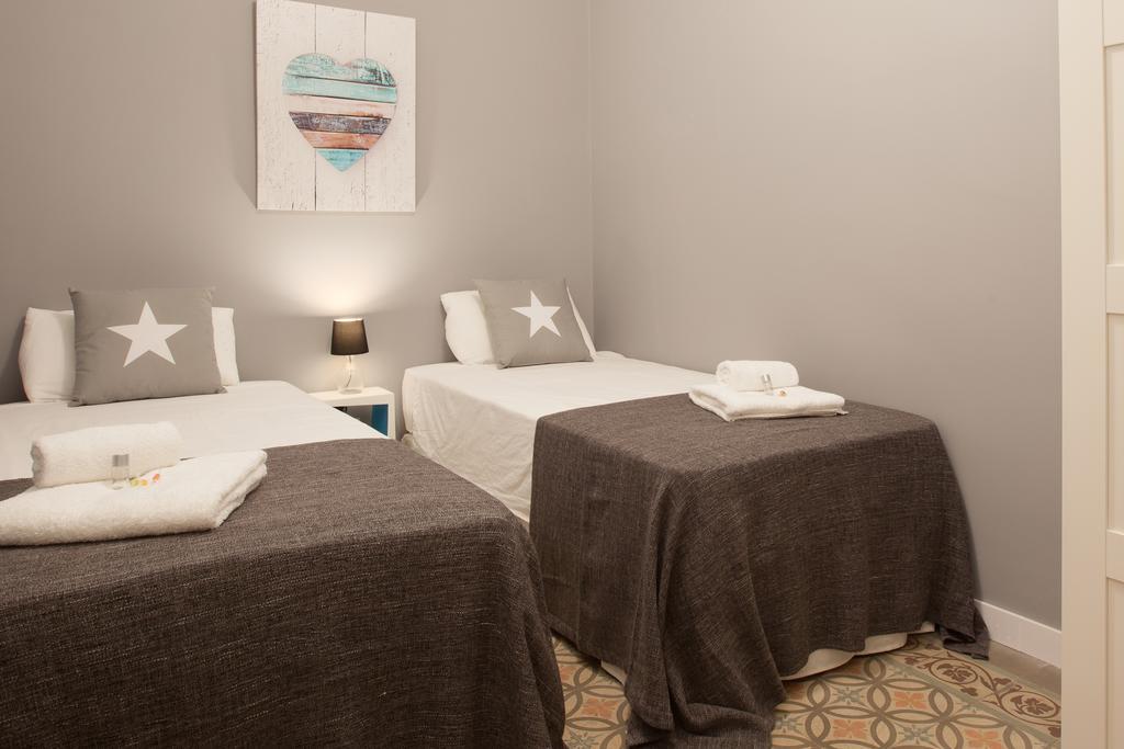Enjoy Apartments Sofia บาร์เซโลนา ภายนอก รูปภาพ