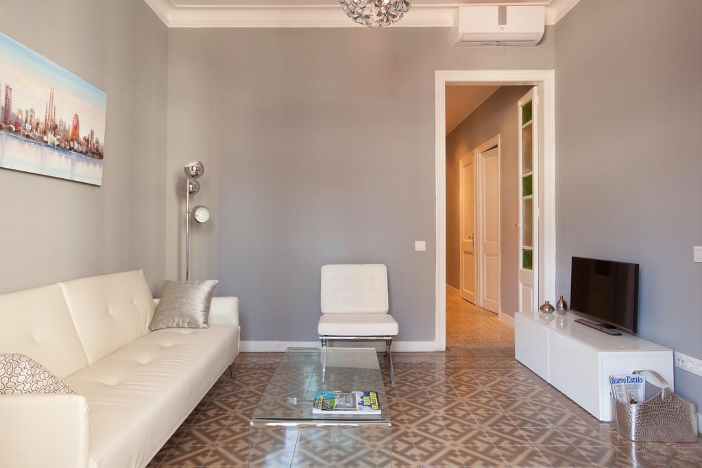 Enjoy Apartments Sofia บาร์เซโลนา ภายนอก รูปภาพ